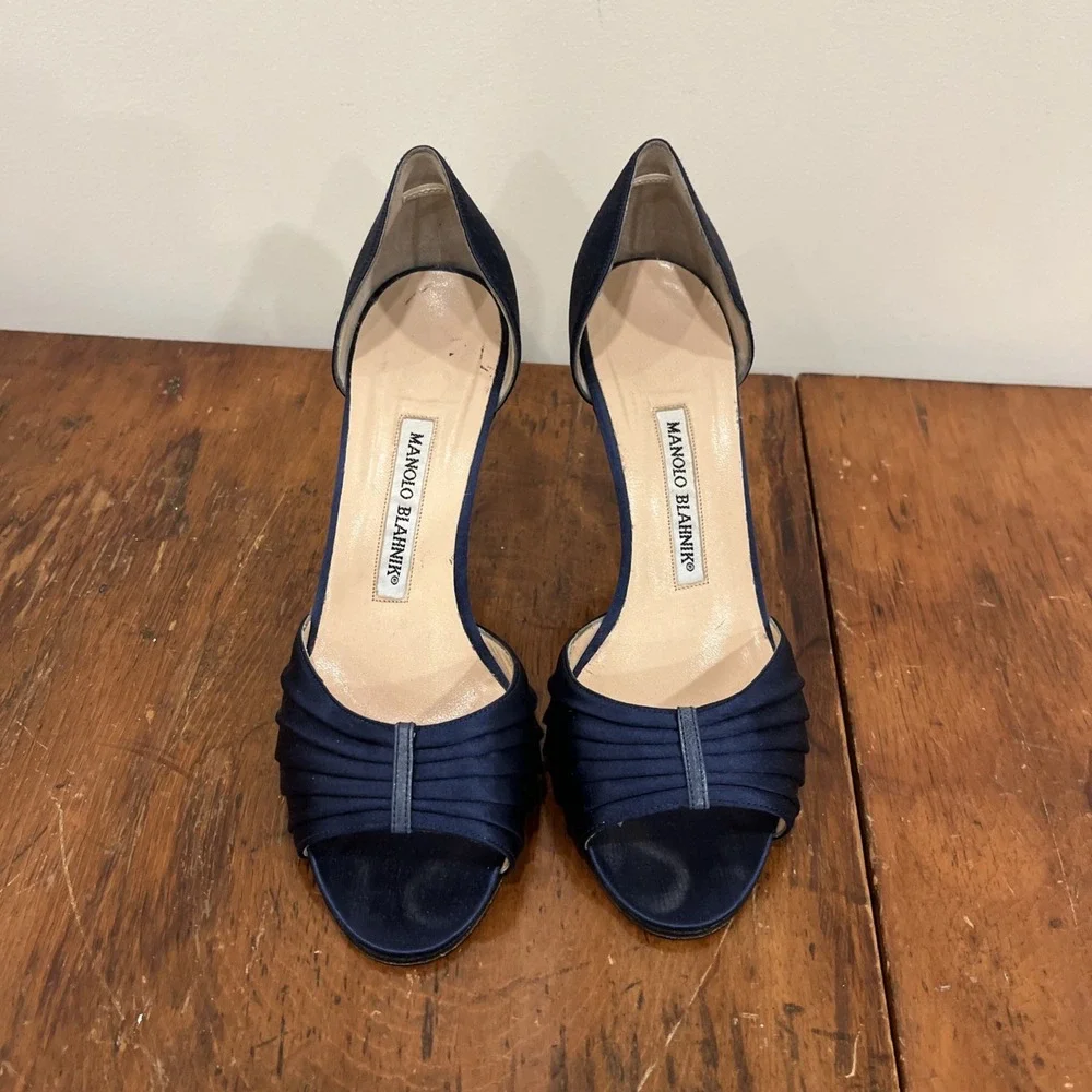 MANOLO BLAHNIK d'Orsay Navy Blue Satin Silver Pumps 37.5 Wedding, Authentic
